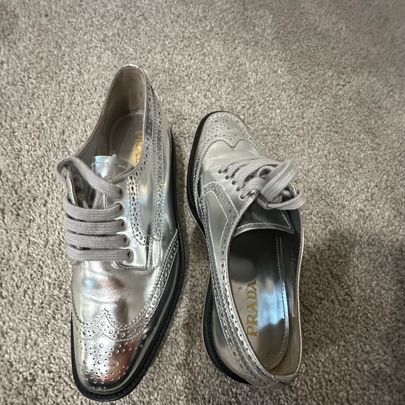 Prada Metallic Silver Lace Up Loafers Sz. 7.5.  100% Authentic - Picture 7 of 8